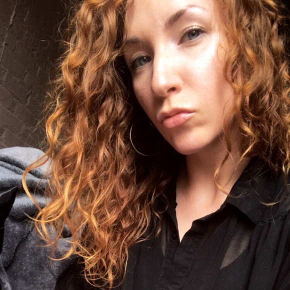 Meet your Posher, Brittany - Picture 3 of 3